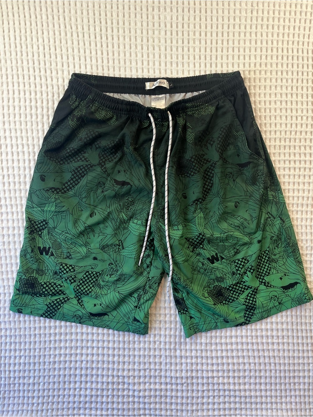 APTRO Green Shark Print Swim Trunks Size Large